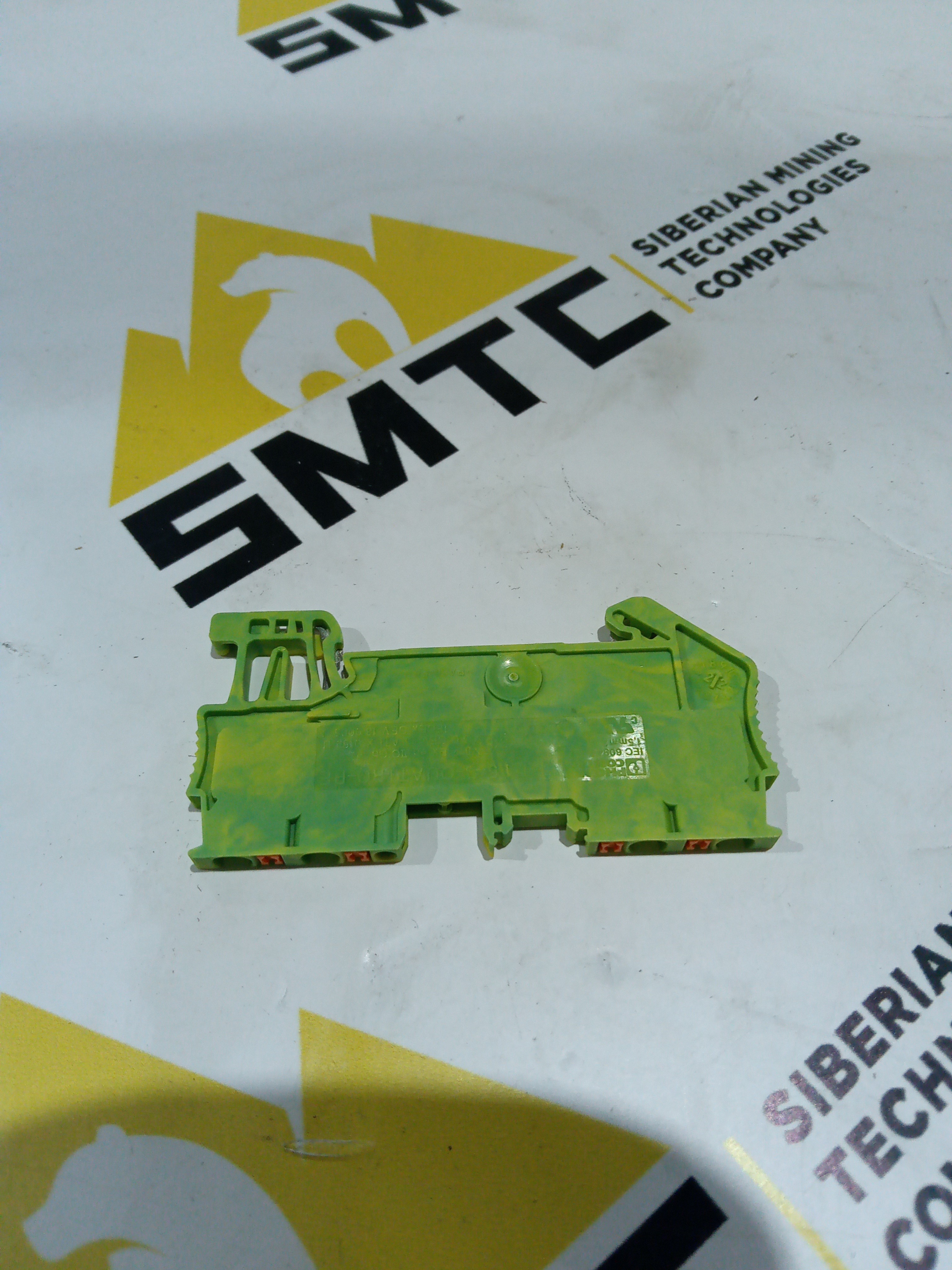 3208333 Клемма защитного провода PT1,5/S-QUATTRO PE