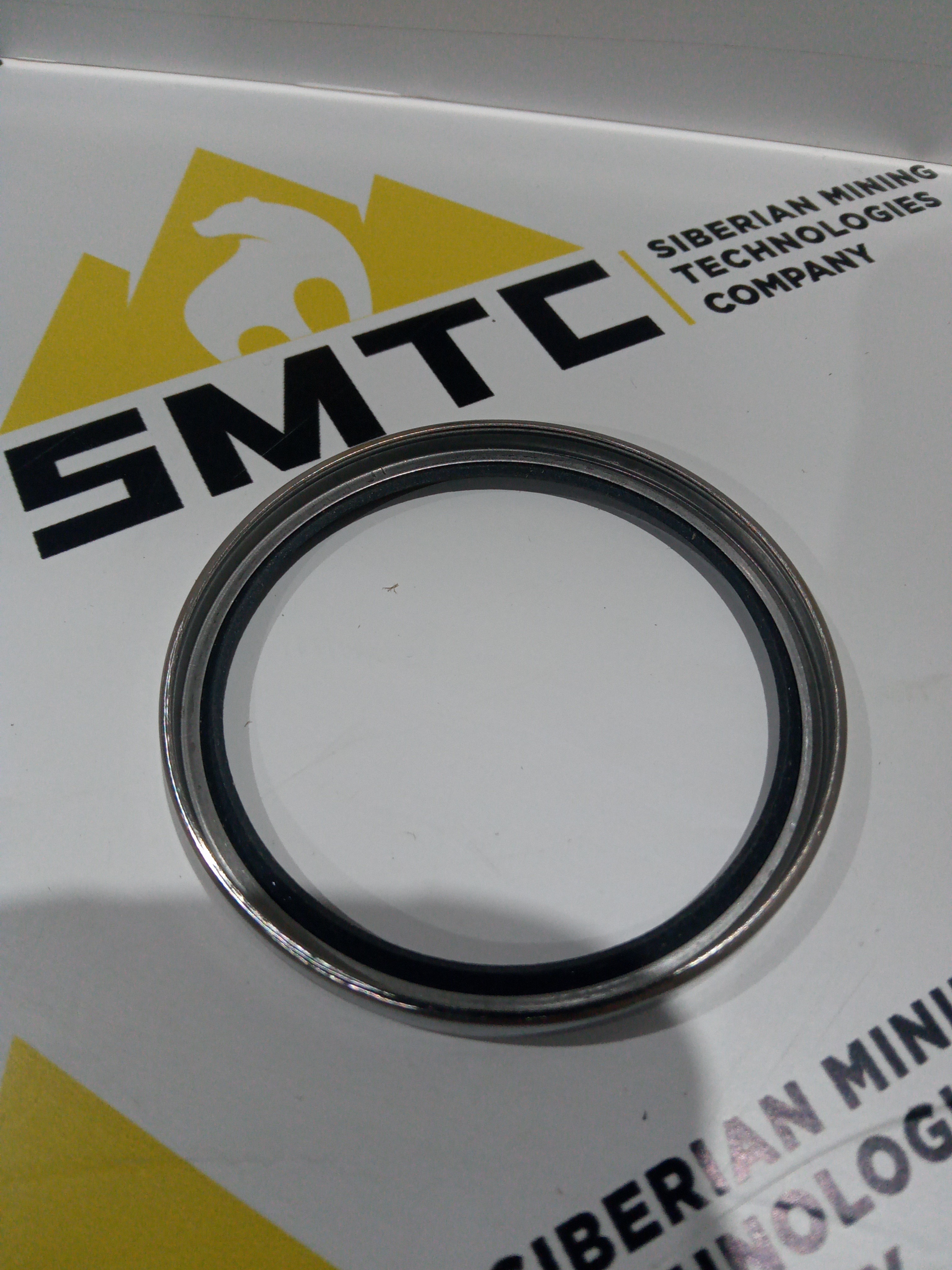 MTU5132155 Сальник на термостат 0186780 3627961