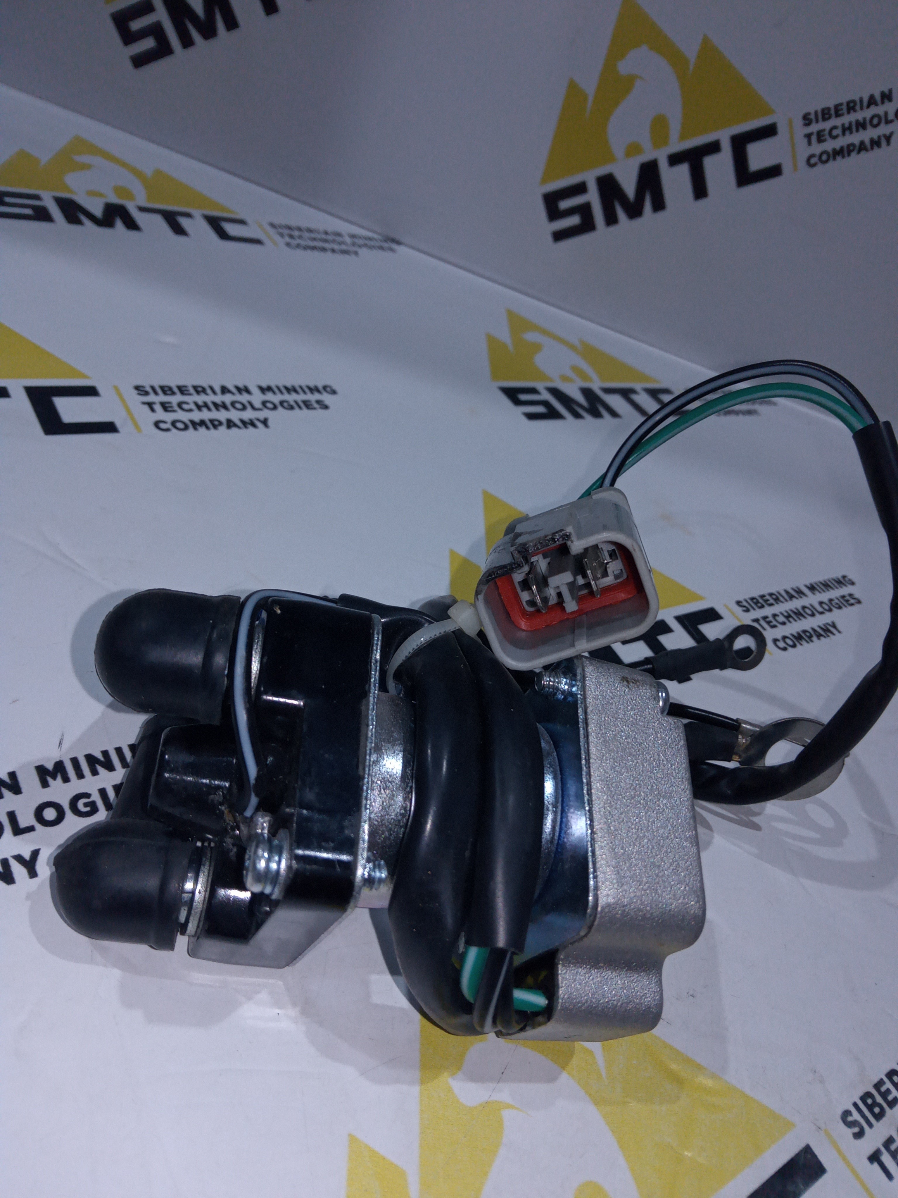 SSK2493SK Втягивающее реле стартера маленькое SSK2493WD