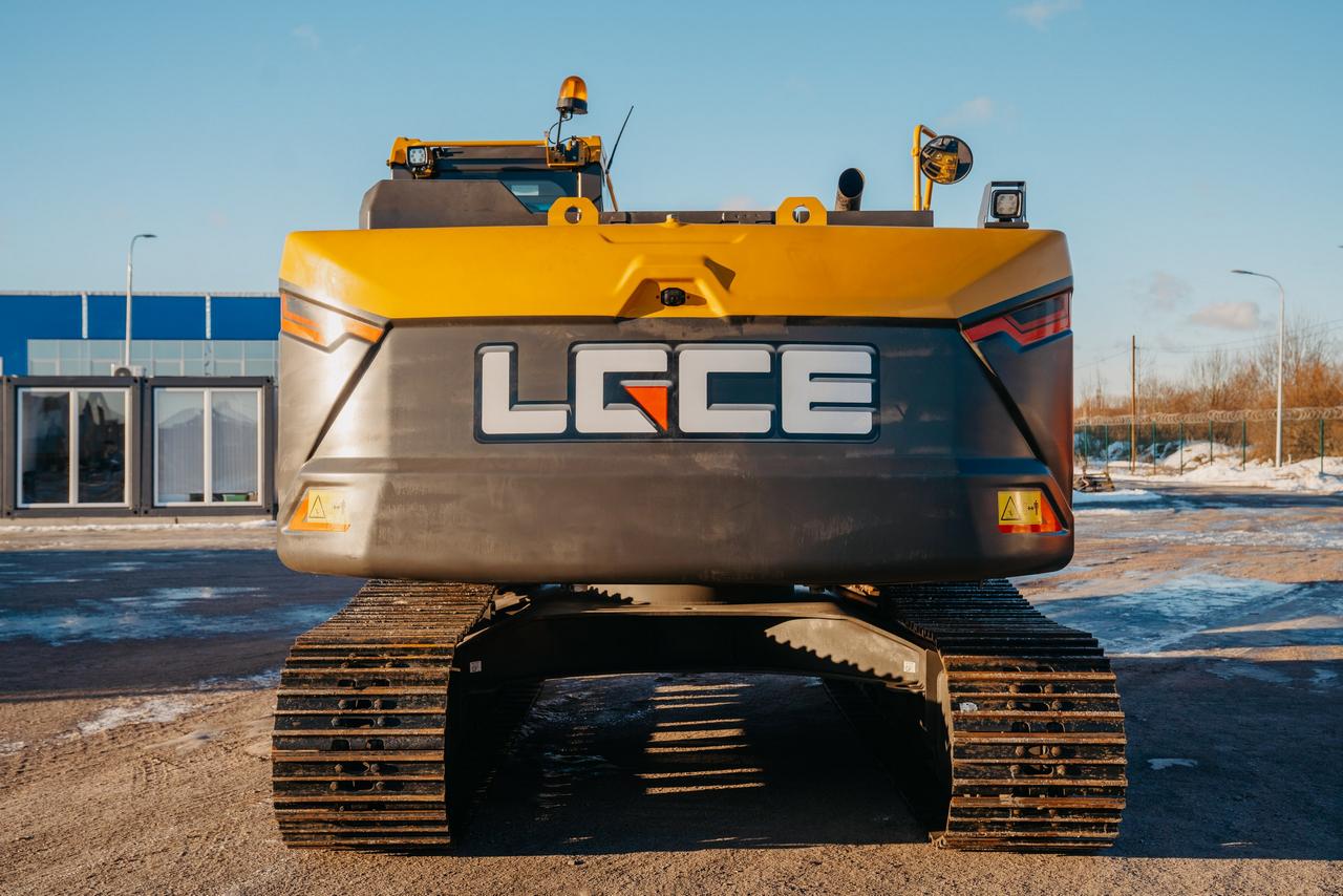 Экскаватор гусеничный LGCE E6215HLC