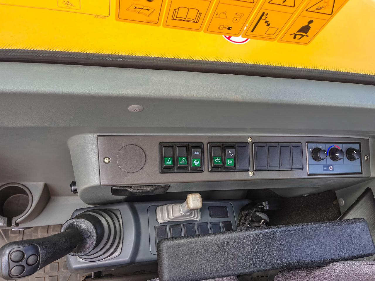 Экскаватор гусеничный LGCE E635F