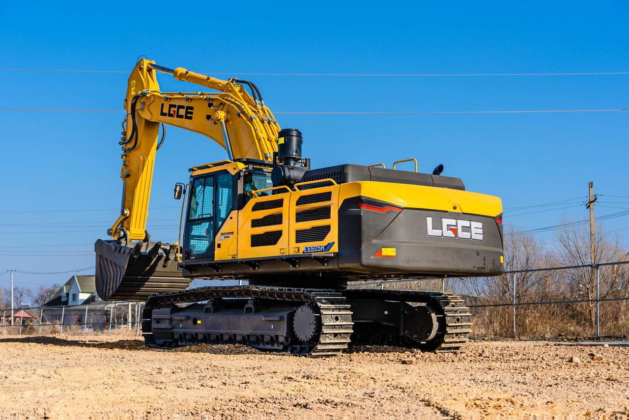 Экскаватор гусеничный LGCE E6505H