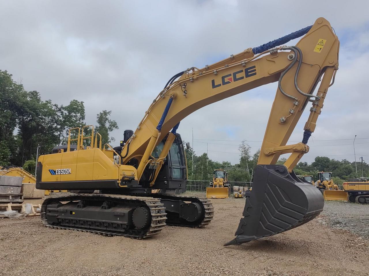 Экскаватор гусеничный LGCE E6505H