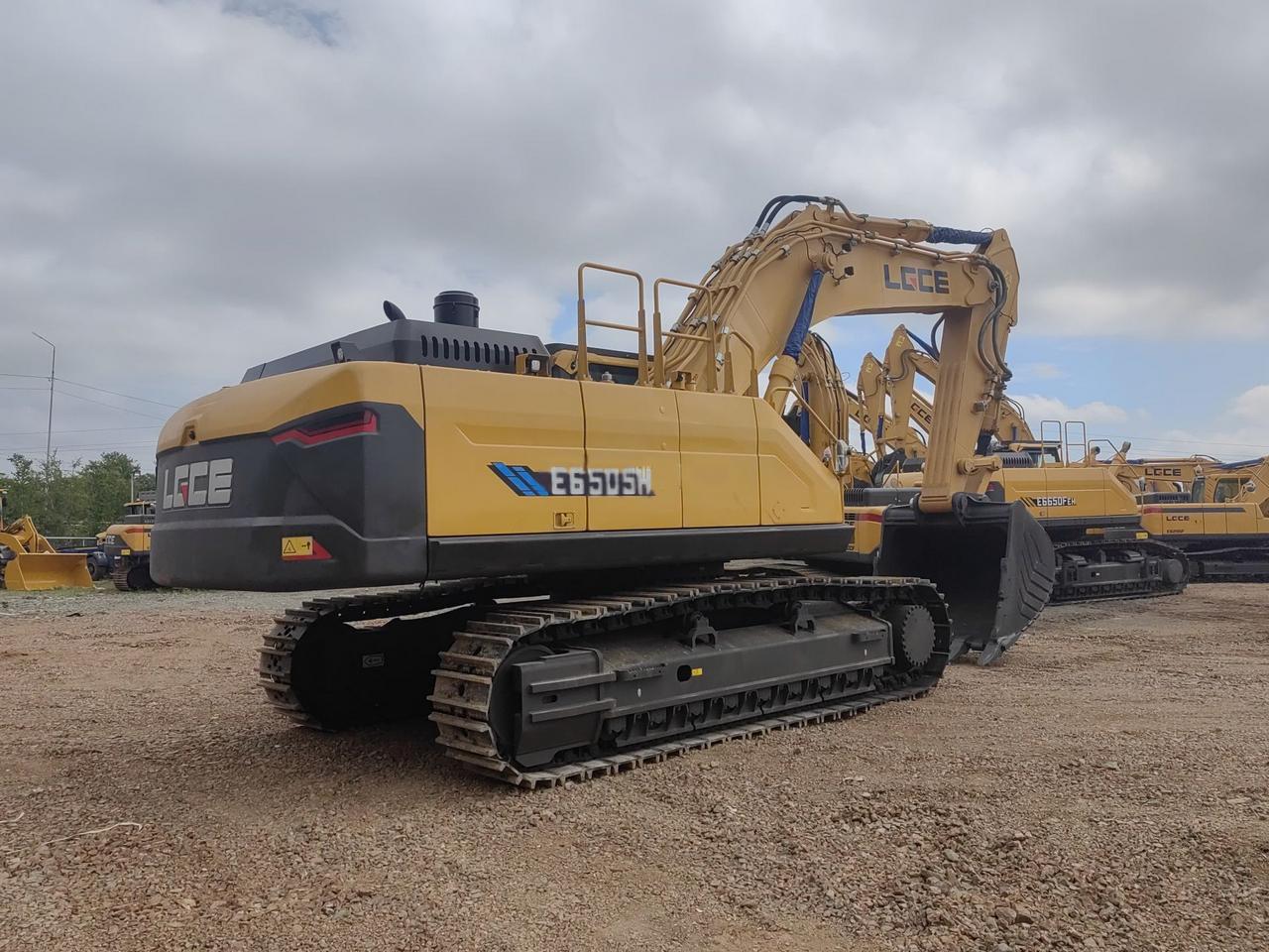 Экскаватор гусеничный LGCE E6505H
