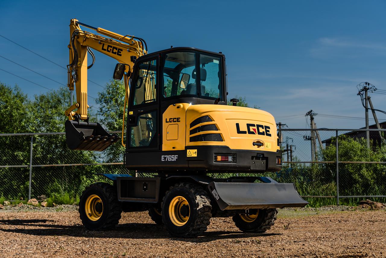 Экскаватор колесный LGCE E765F