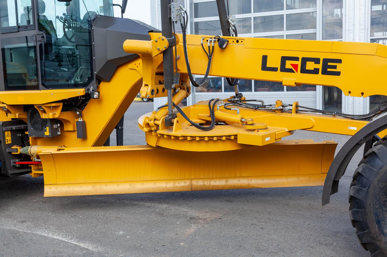 Автогрейдер LGCE G9165F