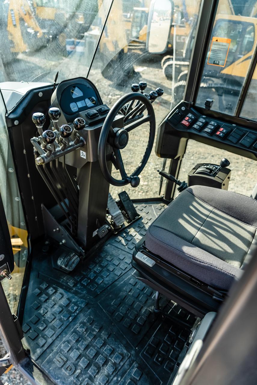 Автогрейдер LGCE G9190F