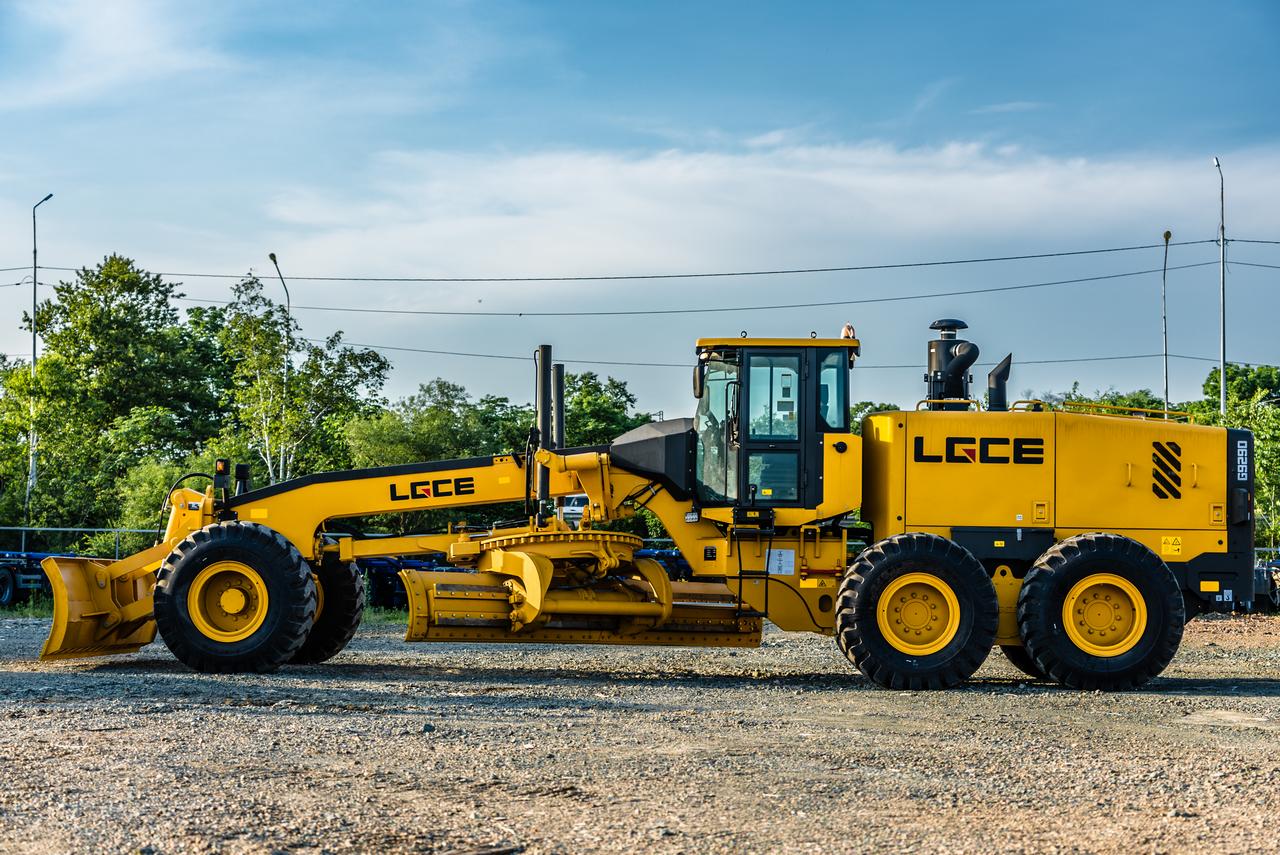 Автогрейдер LGCE G9290