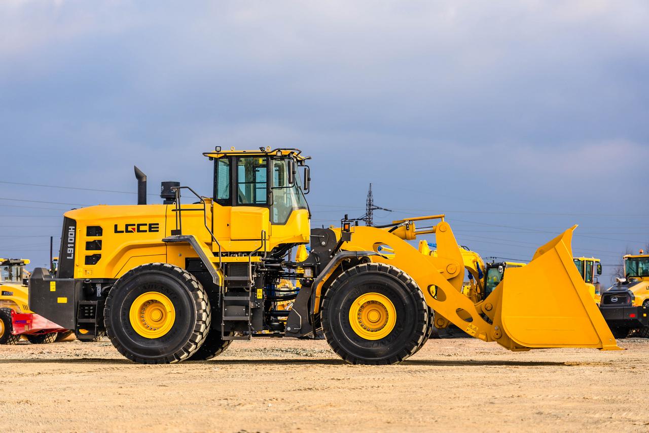 Погрузчик фронтальный LGCE L9100H