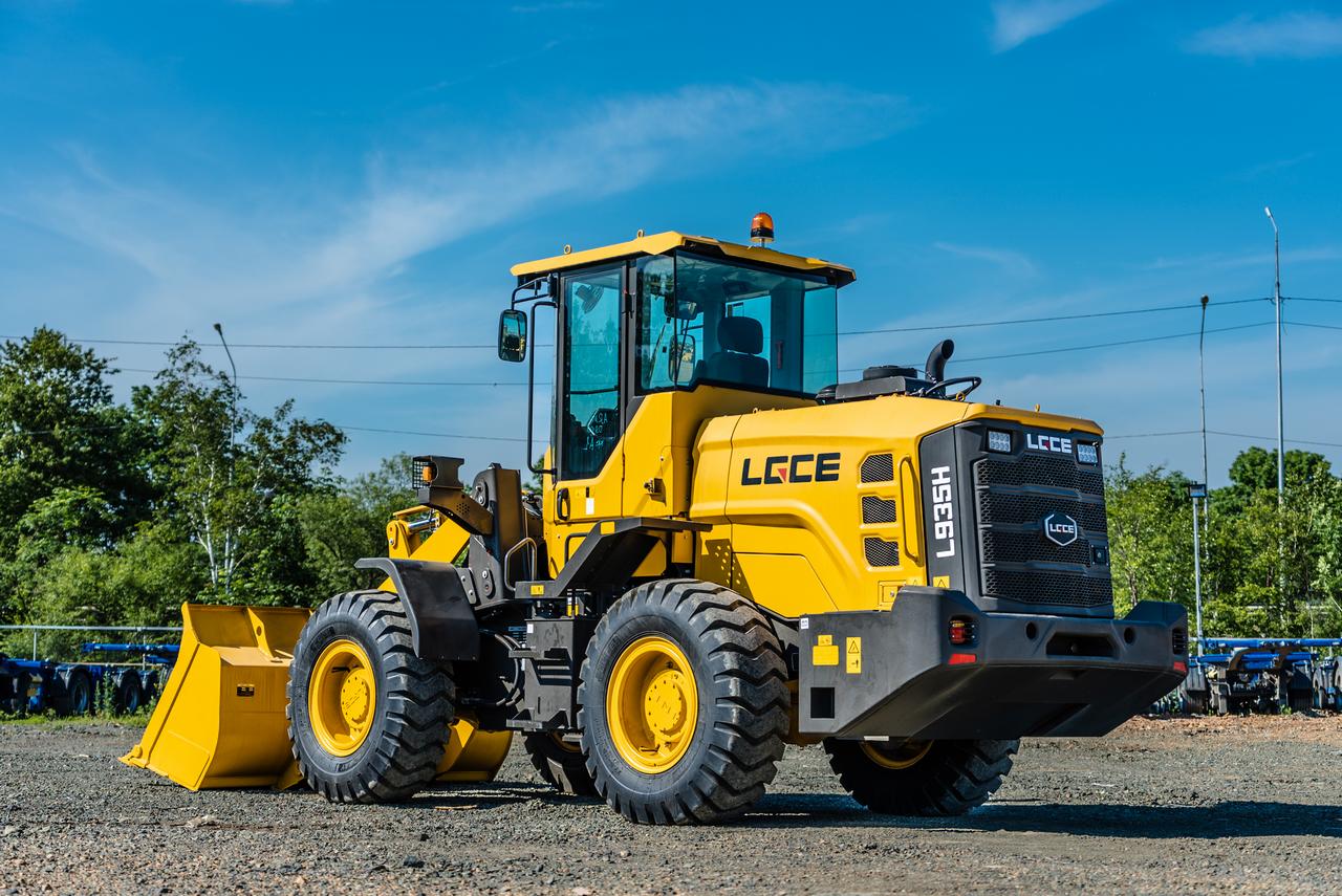 Погрузчик фронтальный LGCE L935H