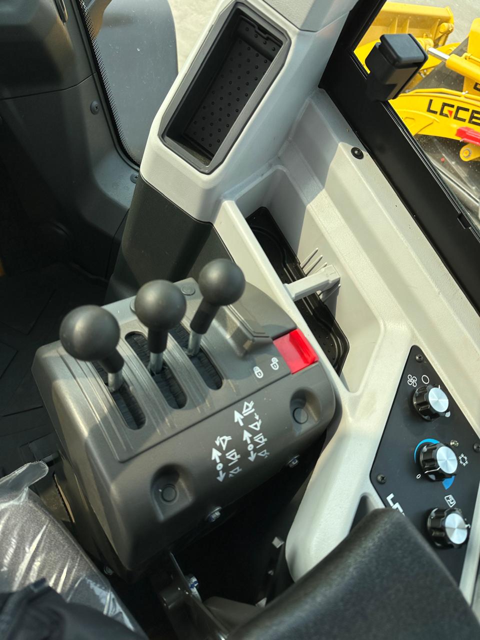 Погрузчик фронтальный LGCE L953H