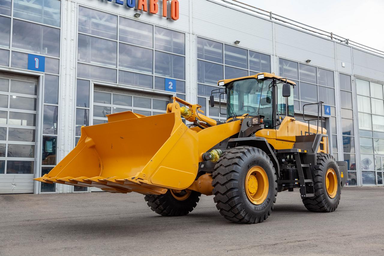 Погрузчик фронтальный LGCE L956FH