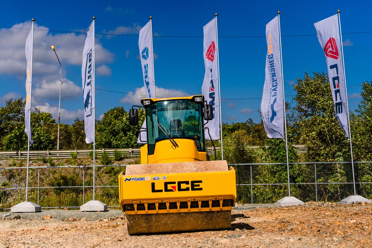 Каток грунтовый LGCE RS7120H
