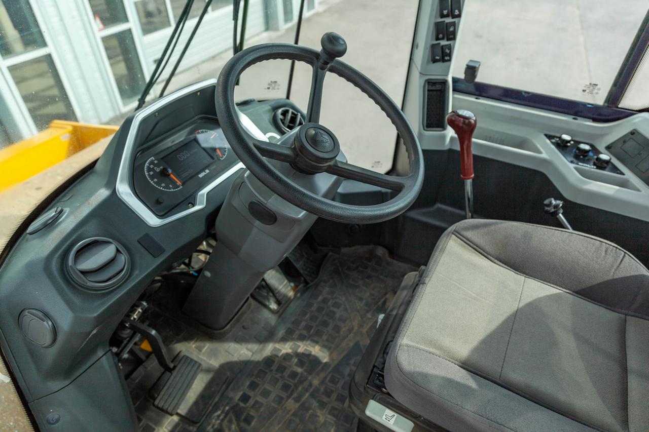 Каток грунтовый LGCE RS8140H