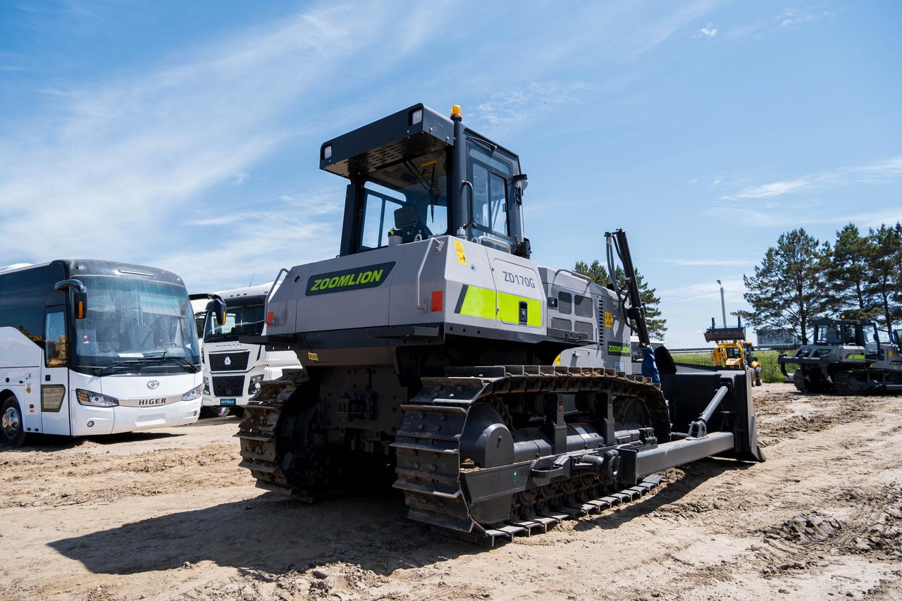 Бульдозер гусеничный ZOOMLION ZD170G