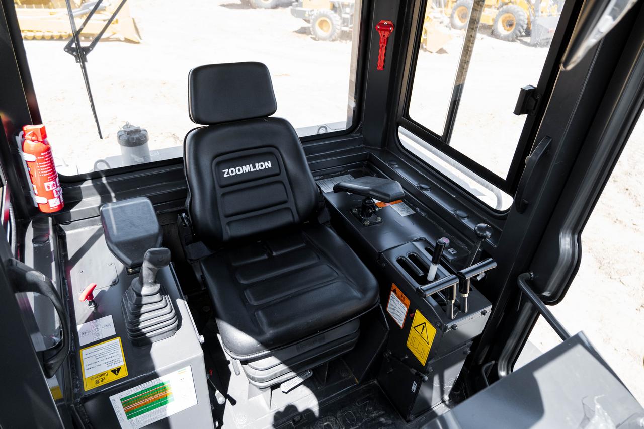Бульдозер гусеничный ZOOMLION ZD170G